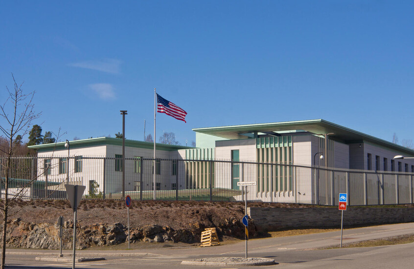 اتهام حارس السفارة الأميركية في النرويج بالتجسس لصالح روسيا&nbsp;وإيران