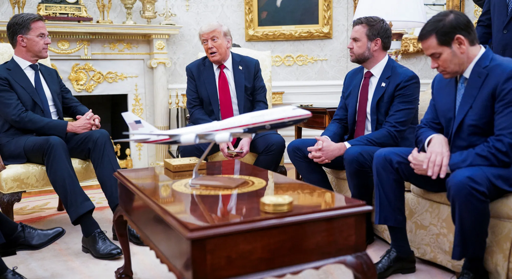 ترامب “غير مسرور” من بوتين ويمنحه مهلة 50 يومًا لوقف&nbsp;الحرب