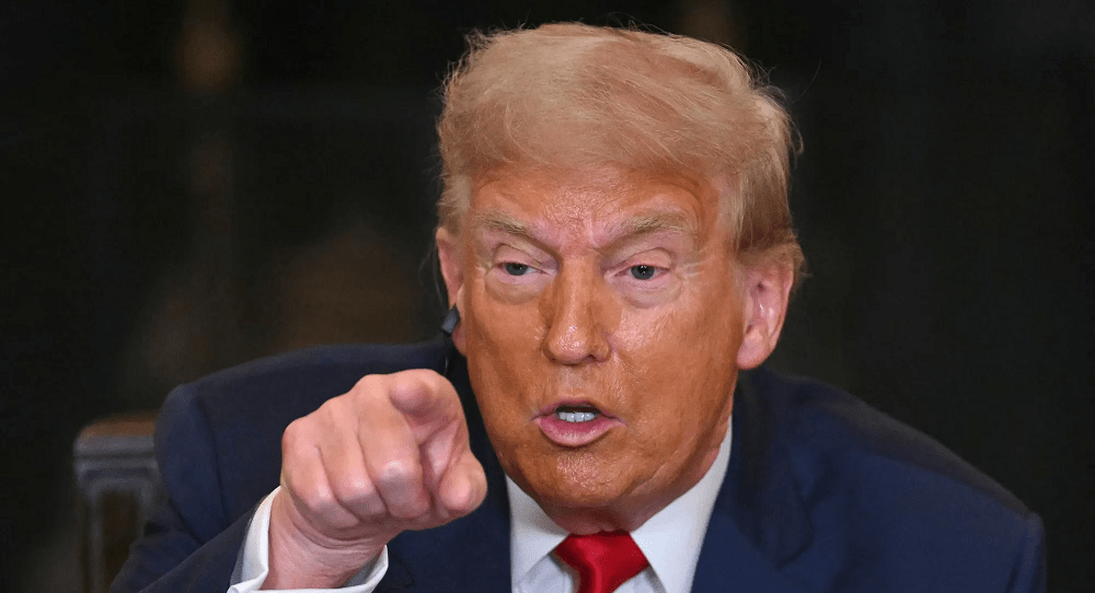 ترامب يأمر بنشر غواصتين نوويتين… والسبب تصريحات&nbsp;روسية