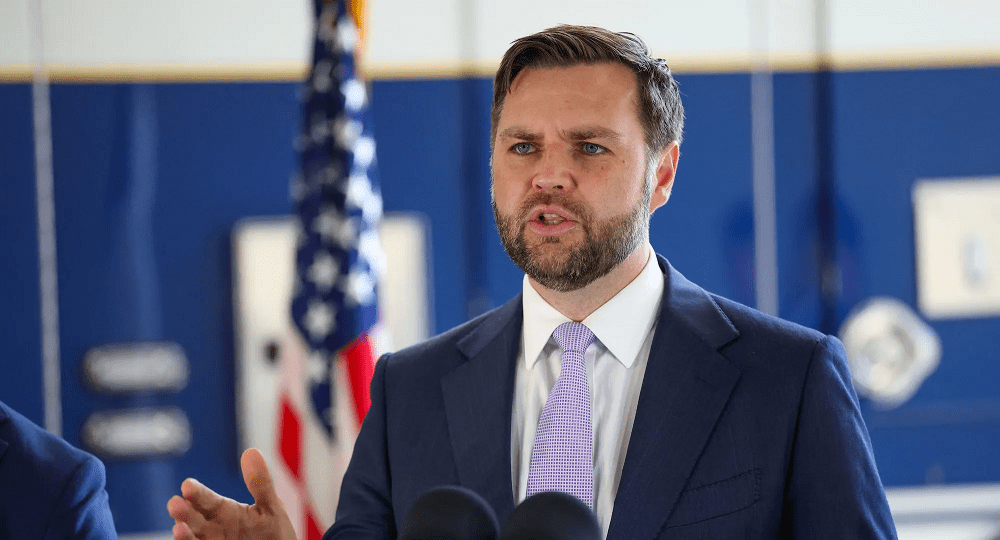 جي دي فانس: نعمل على عقد محادثات بين بوتين&nbsp;وزيلينسكي