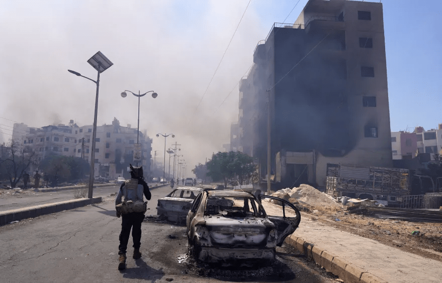 لجنة: طرفا العنف الطائفي في أحداث الساحل السوري ارتكبا جرائم حرب على&nbsp;الأرجح