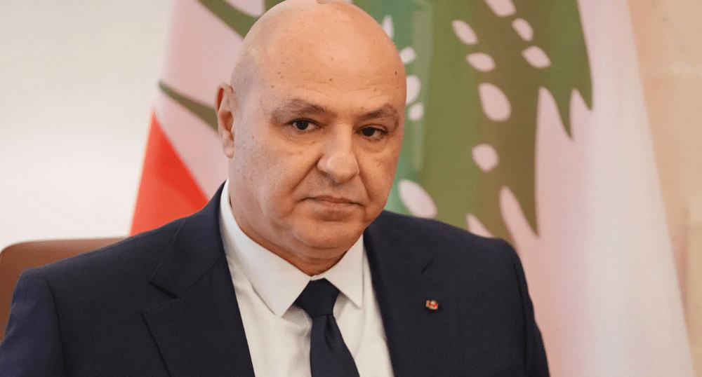 عون: لبنان ملتزم بتطبيق قرار حصر السلاح بيد&nbsp;الدولة