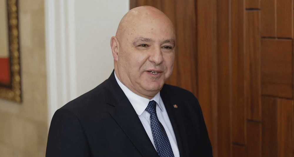 الرئيس اللبناني: الجيش والقوى الأمنية خط&nbsp;أحمر