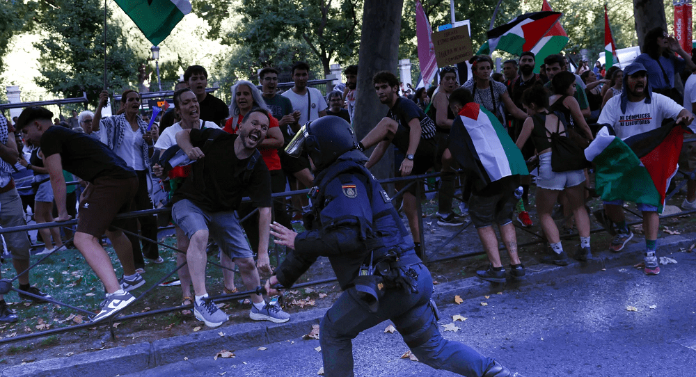 إسرائيل تهاجم سانشيز بعد تظاهرات مؤيدة&nbsp;لفلسطين