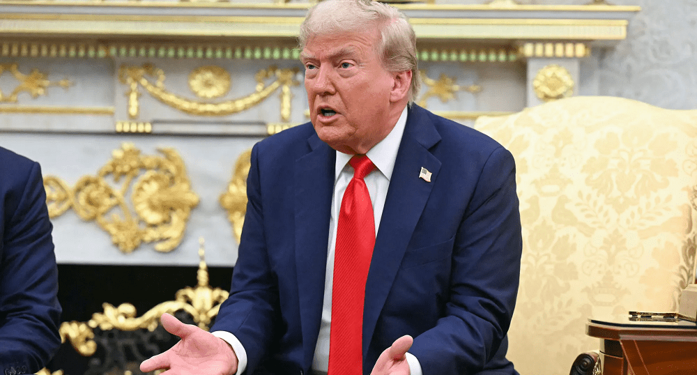 أكسيوس: ترامب محبط من صعوبة ترتيب لقاء بين بوتين&nbsp;وزيلينسكي