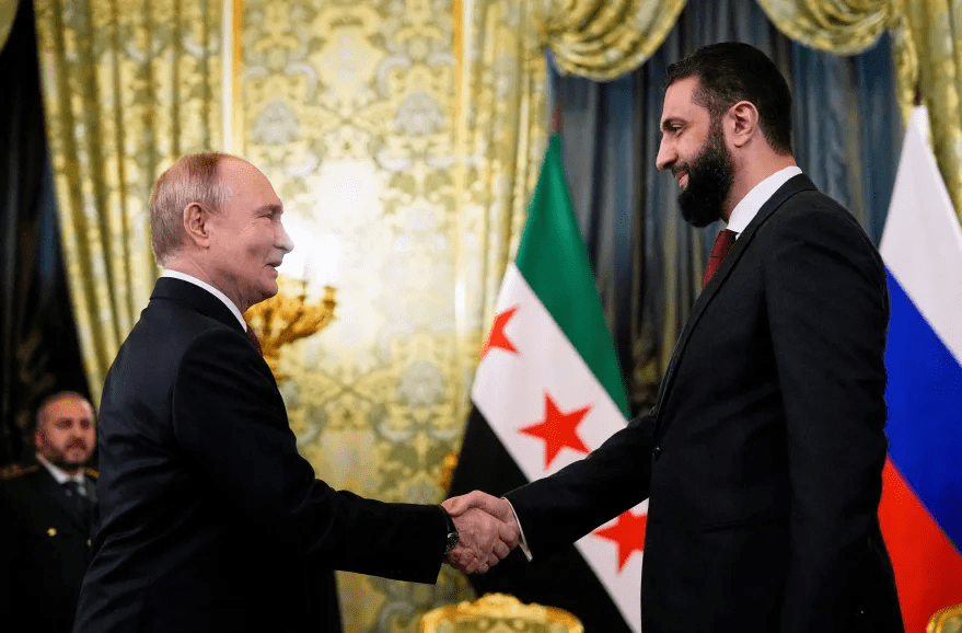 الشرع يتعهد لبوتين باحترام الاتفاقات السابقة ومصادر تشير لاحتمال المطالبة بتسليم&nbsp;الأسد