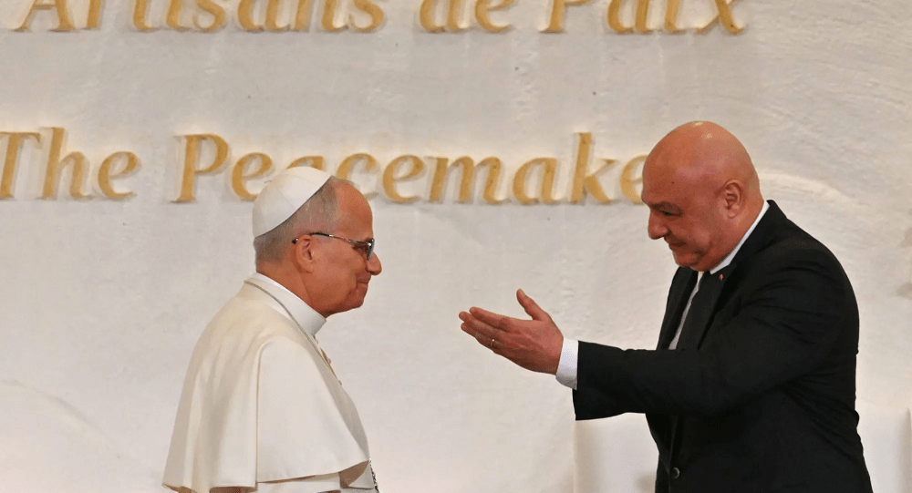 بابا الفاتيكان من بيروت: يجب صناعة السلام رغم&nbsp;الصراعات