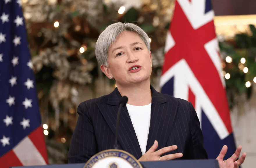 أستراليا تتوقع احتدام حرب إيران وتغلق بعض سفارات الشرق&nbsp;الأوسط