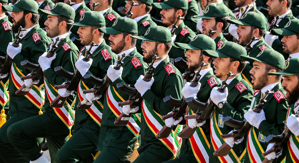 مصدر يتحدث عن “مؤشرات انشقاق” داخل الحرس&nbsp;الثوري