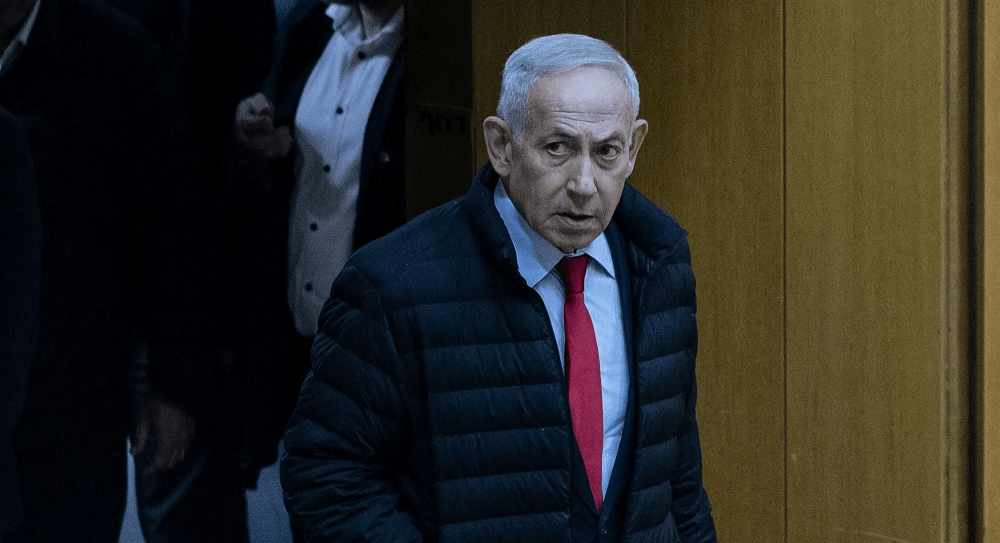 نتنياهو يعلن استهداف مصانع بتروكيماويات&nbsp;إيرانية