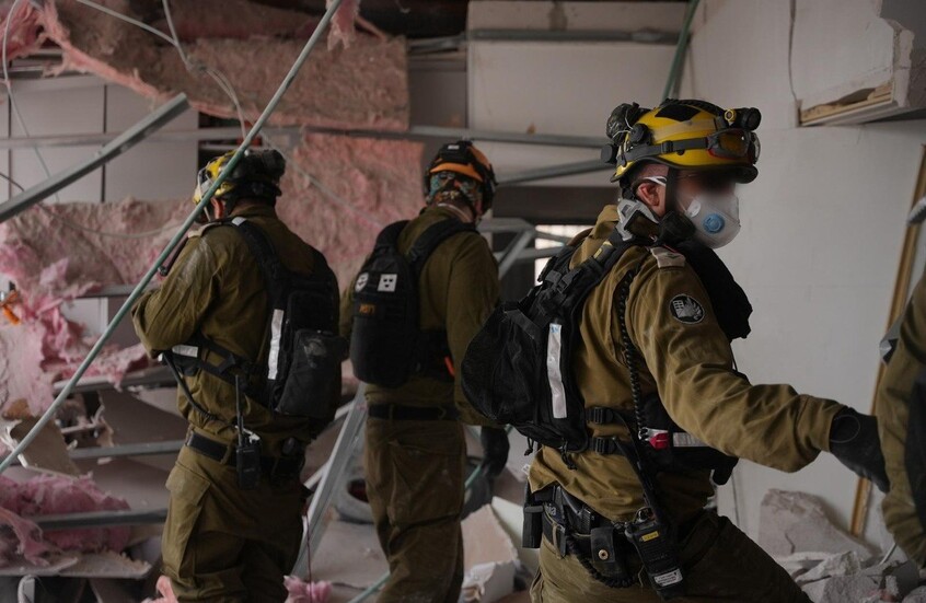 قنابل من صاروخ انشطاري إيراني تسقط في محيط وزارة الدفاع&nbsp;الإسرائيلية